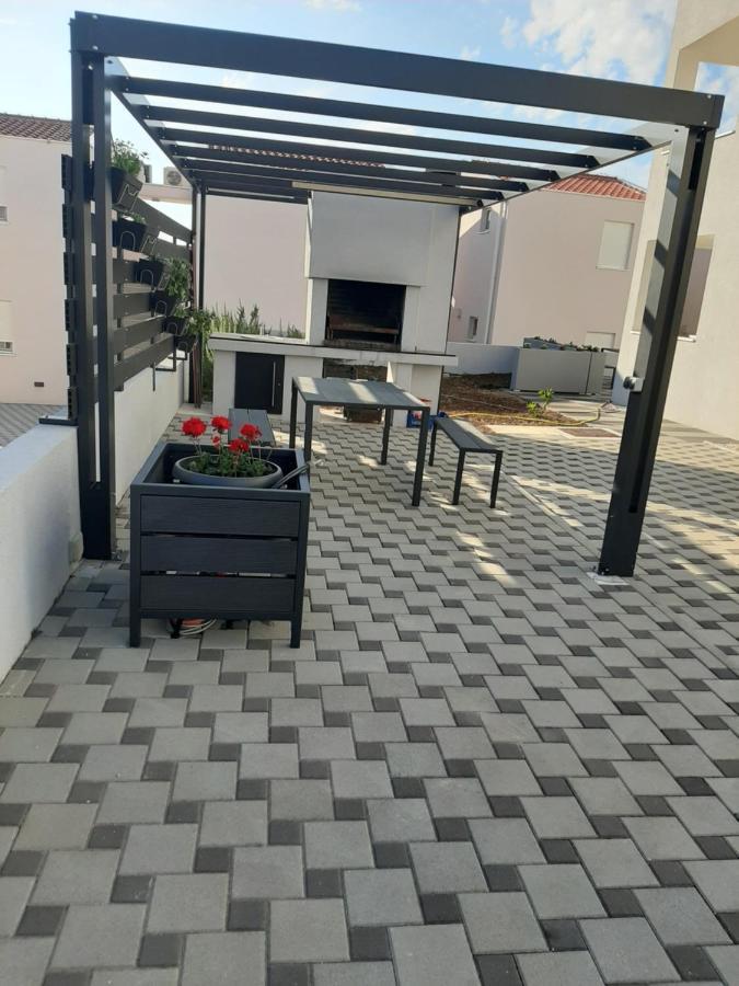 Apartments Sunrise Преко Экстерьер фото
