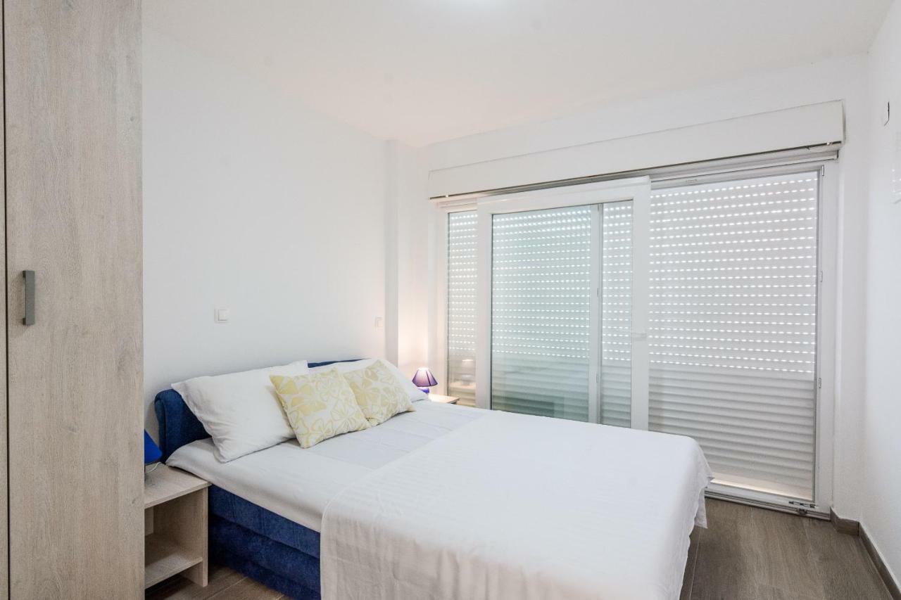 Apartments Sunrise Преко Экстерьер фото